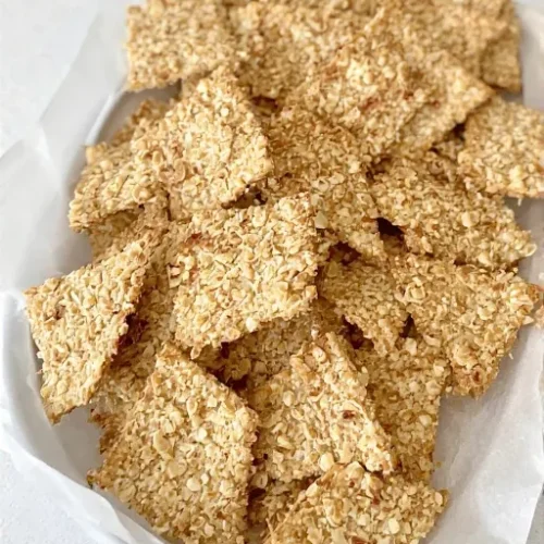 Crunchy Onion Garlic Crackers