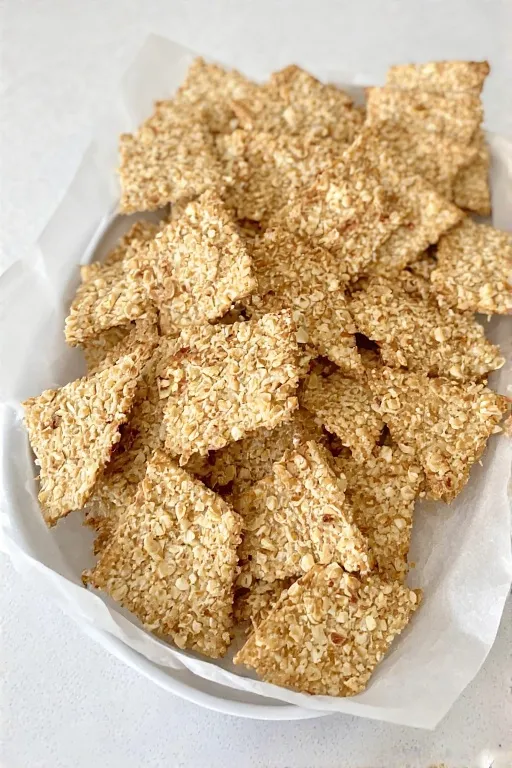 Crunchy Onion Garlic Crackers
